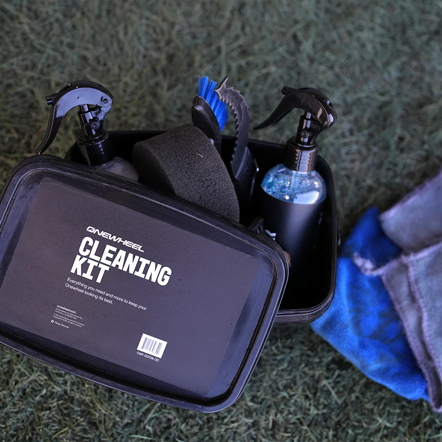 Cleaning Kit - Image 2